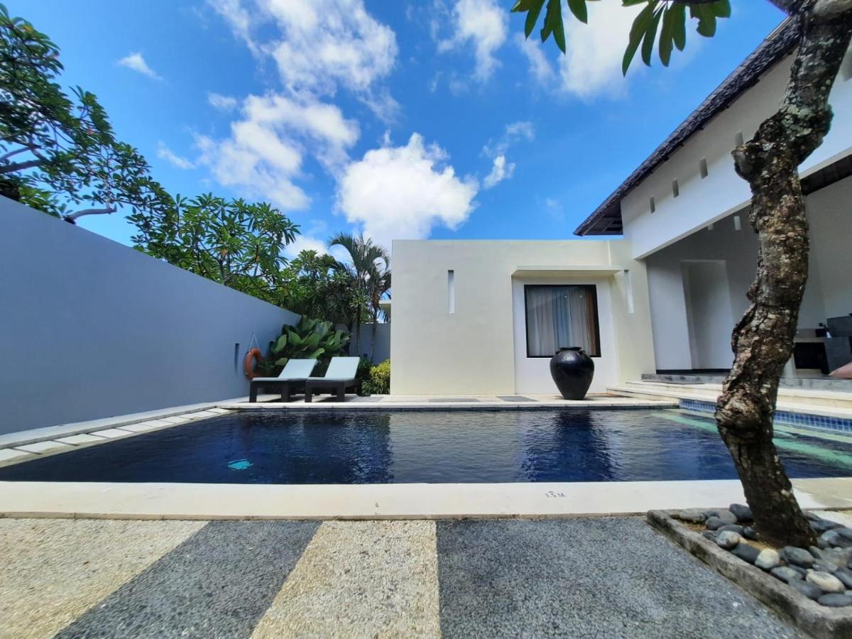 The Seminyak Suite - Private Villa Kuta Lombok Exterior foto